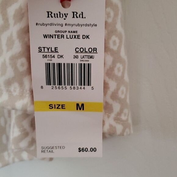 NWTÂ Ruby Rd. Women's Embelished Winter Luxe Printed Top Size Medium - Picture 8 of 12